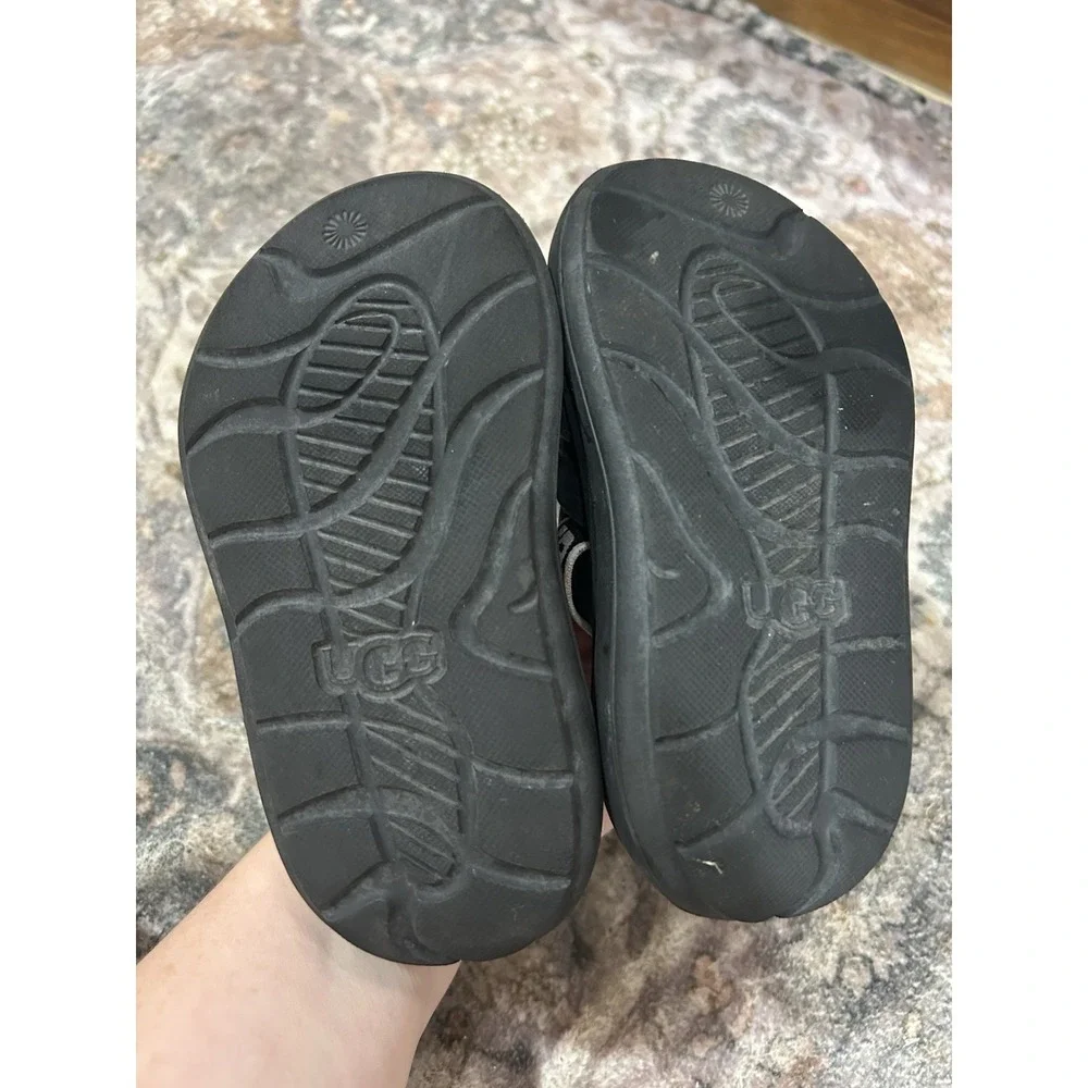 UGG Australia Toddler Sport Yeah Slide Logo Slip-On Slide Black Unisex Size 8T